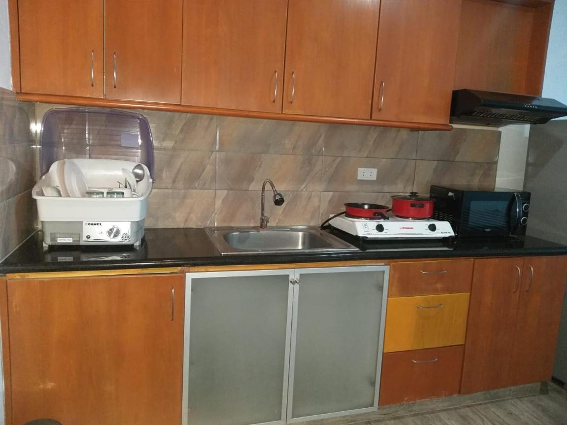 Appartamento Manila Bay Front Delux Pearl Of The Orient Esterno foto
