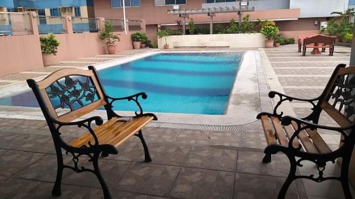 Appartamento Manila Bay Front Delux Pearl Of The Orient Esterno foto